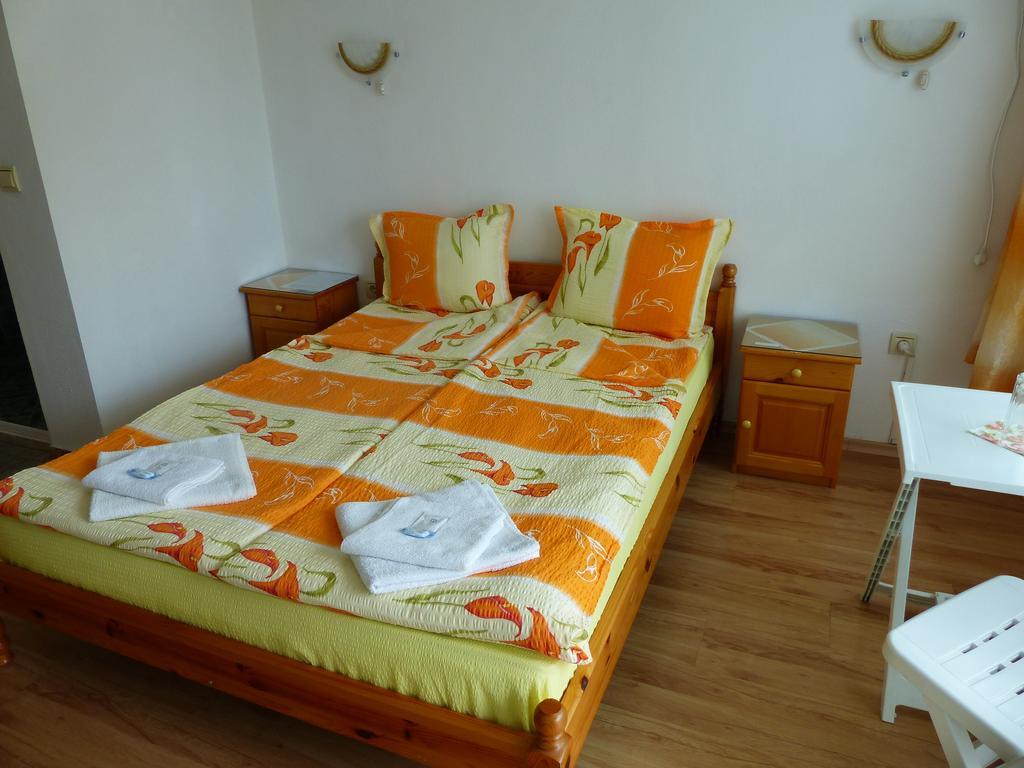 Sunhouse Rooms Царево Екстер'єр фото