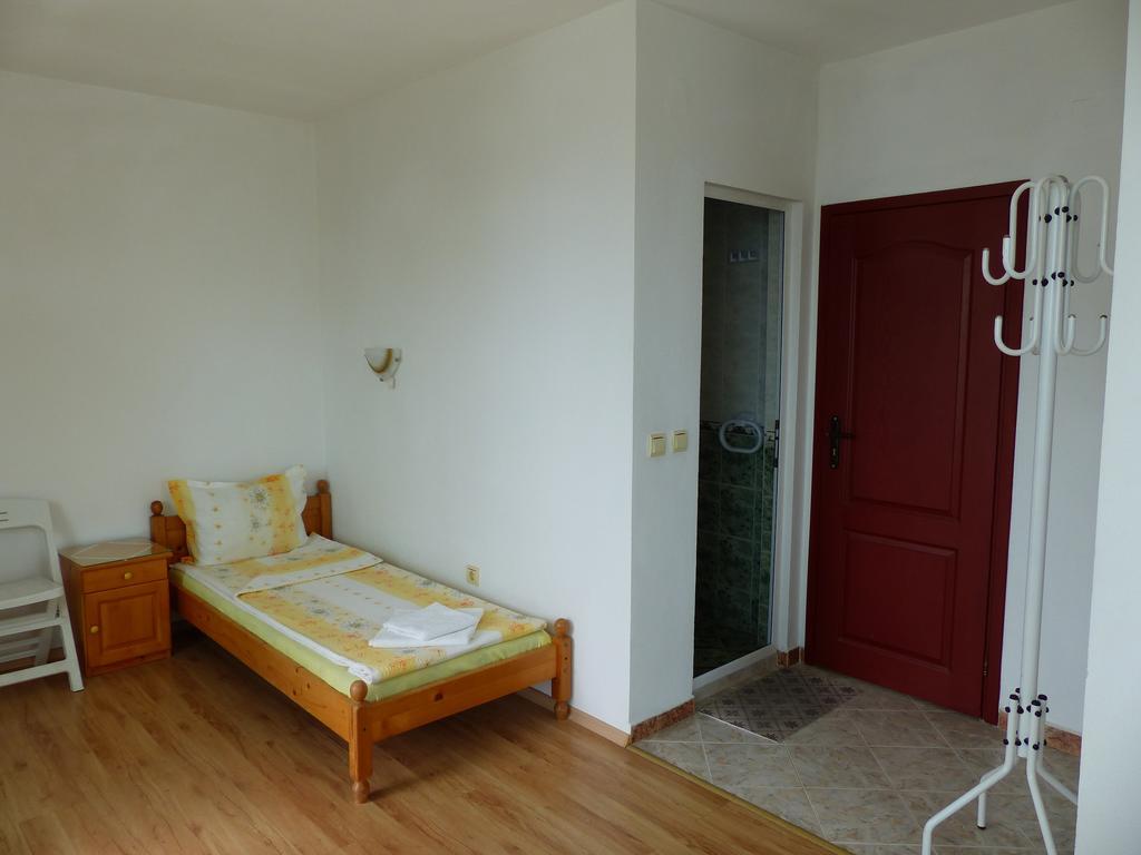 Sunhouse Rooms Царево Екстер'єр фото