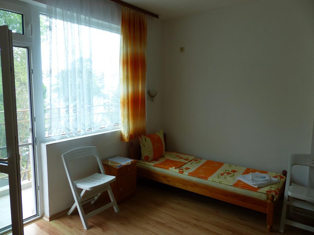 Sunhouse Rooms Царево Екстер'єр фото